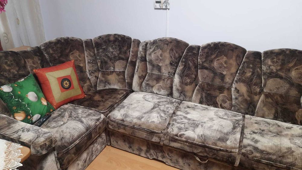 Vand coltar folosit,in stare buna