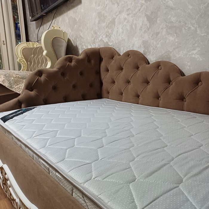 Кровать тахта     .