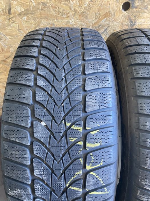 225/55/17 Дънлоп Зимни