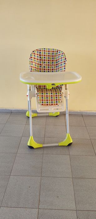 Стол за хранене за бебе