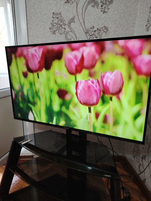 Smart телевизор Panasonic 49'