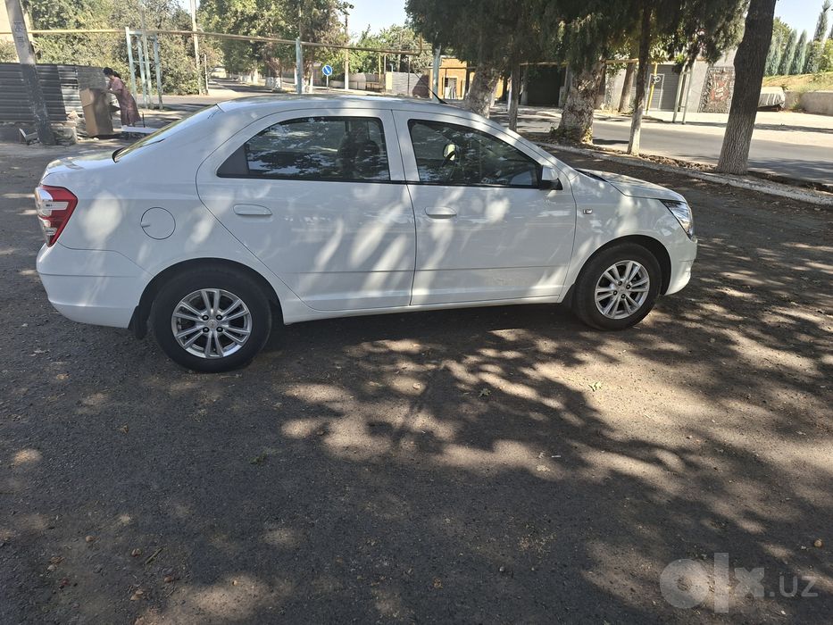 Автомобил Chevrolet Cobalt LTZ.