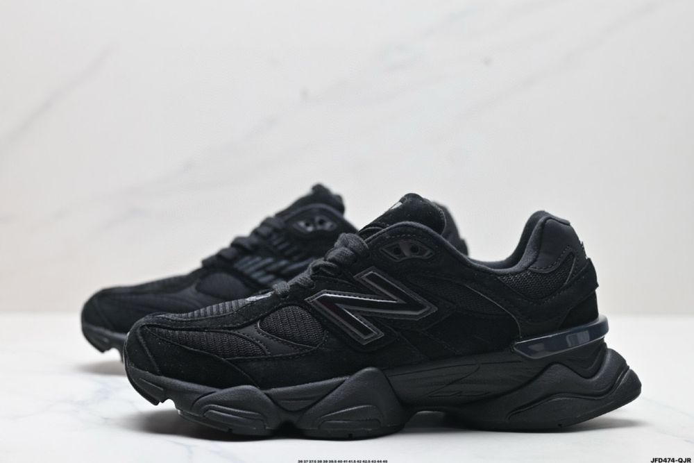 New Balance 9060 - Triple Black