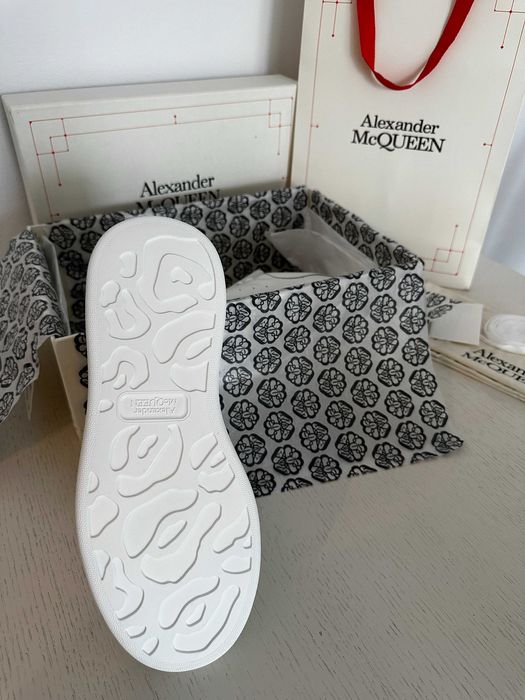 Alexander McQueen Trainers Autentici
