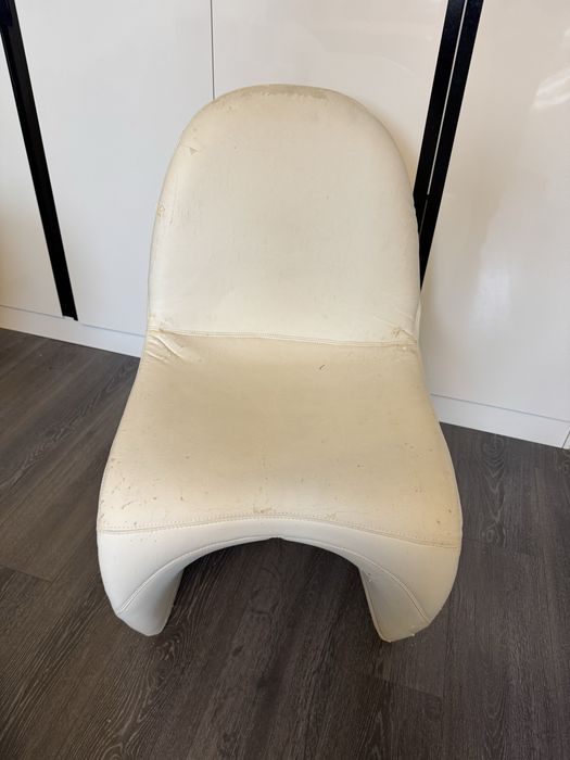 8 Дизайнерски Трапезни Столове (за претапициране)