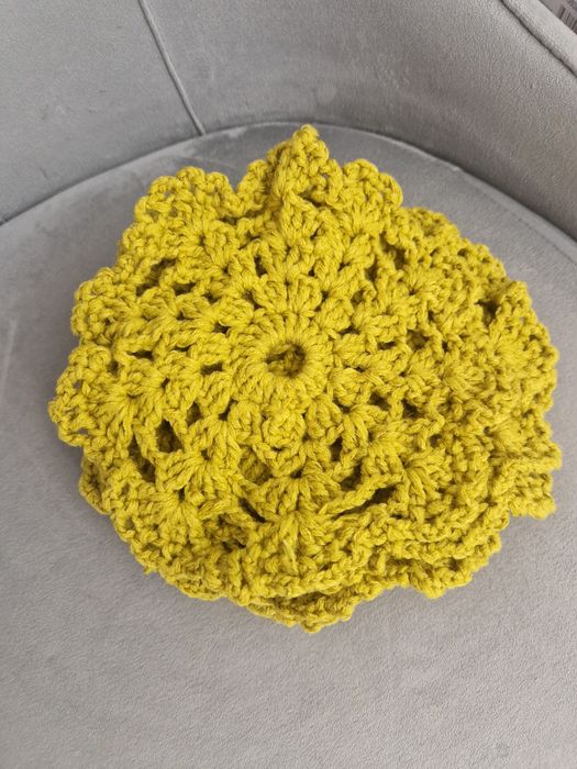 Салфетка вязаная, жёлтая