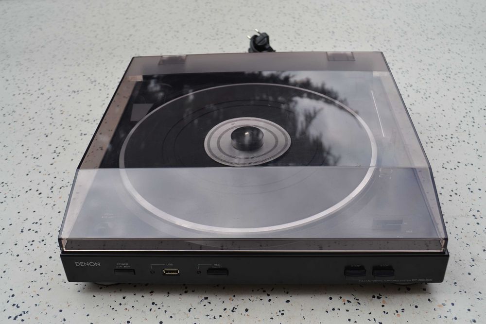 Pick up Denon DP 200 USB