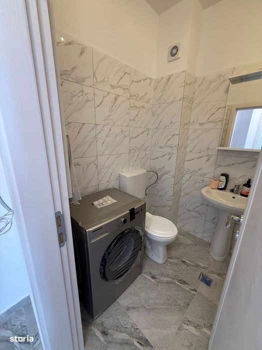 Garsoniera la prima inchiriere in Militari Residence cu AC si centrala