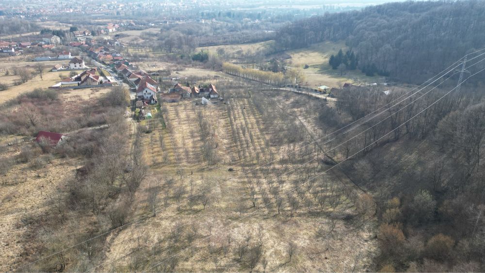 Teren intravilan Valea Cenchi constructii case pensiune caransebes