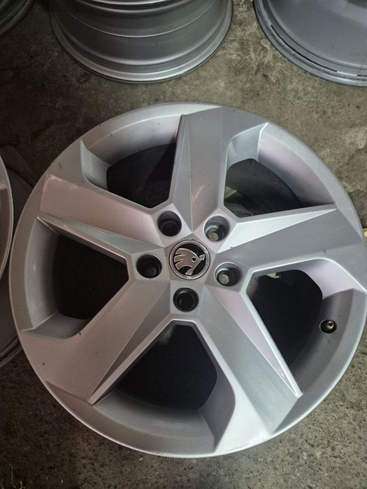 Jante originale r17 skoda, vw,audi ,seat