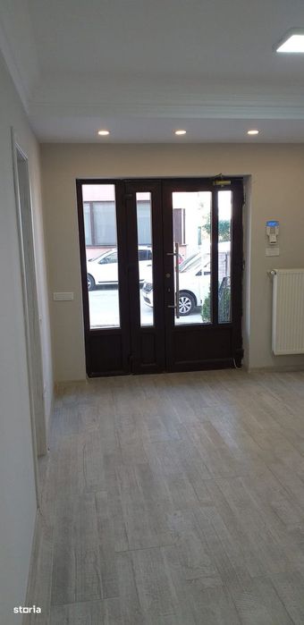 Apartament 2 camere cu teren 180 MP