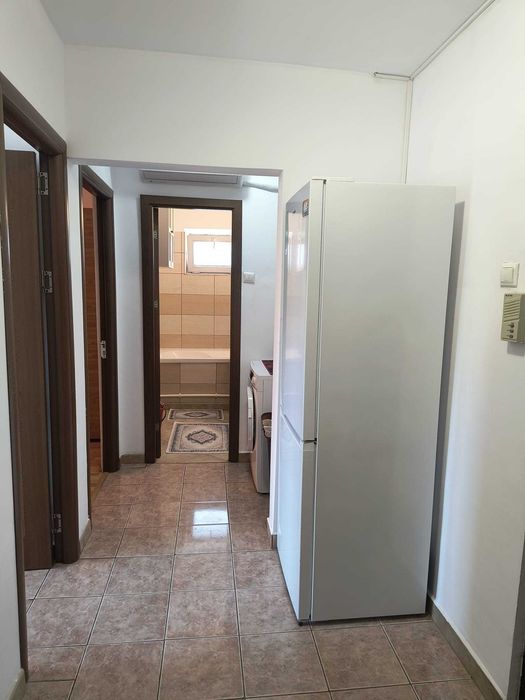 Particular, inchiriez pe termen lung apartament decomandat cu 2 camere in Constanta, zona TOMIS NORD, la vapor.
