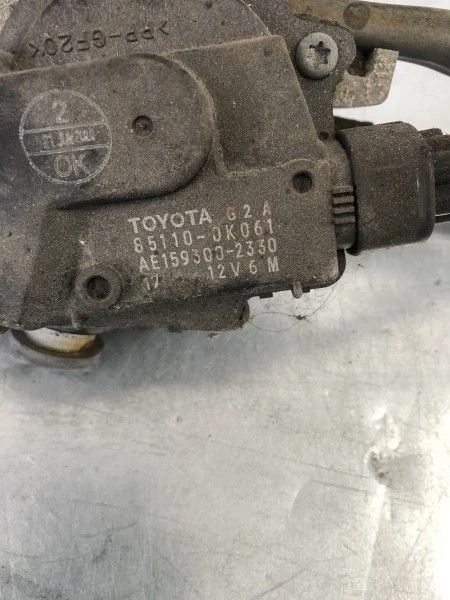 Ansamblu stergator parbriz Toyota Hilux AN20 2010 cod 85110OK061