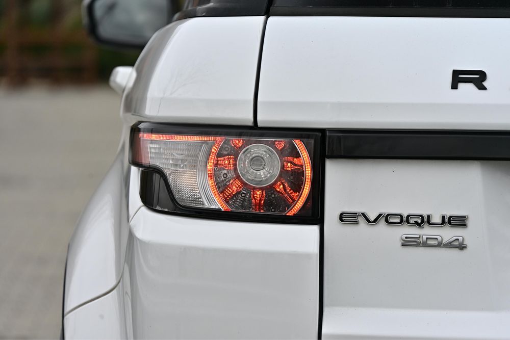 Range Rover Evoque 2.2 190 cp
