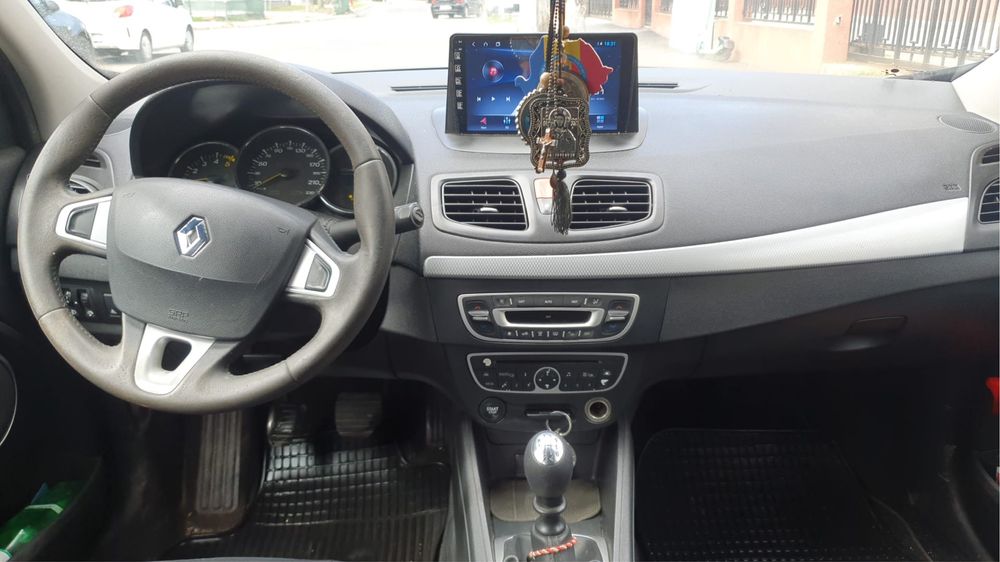RENAULT Megane 2010 — imagine 5