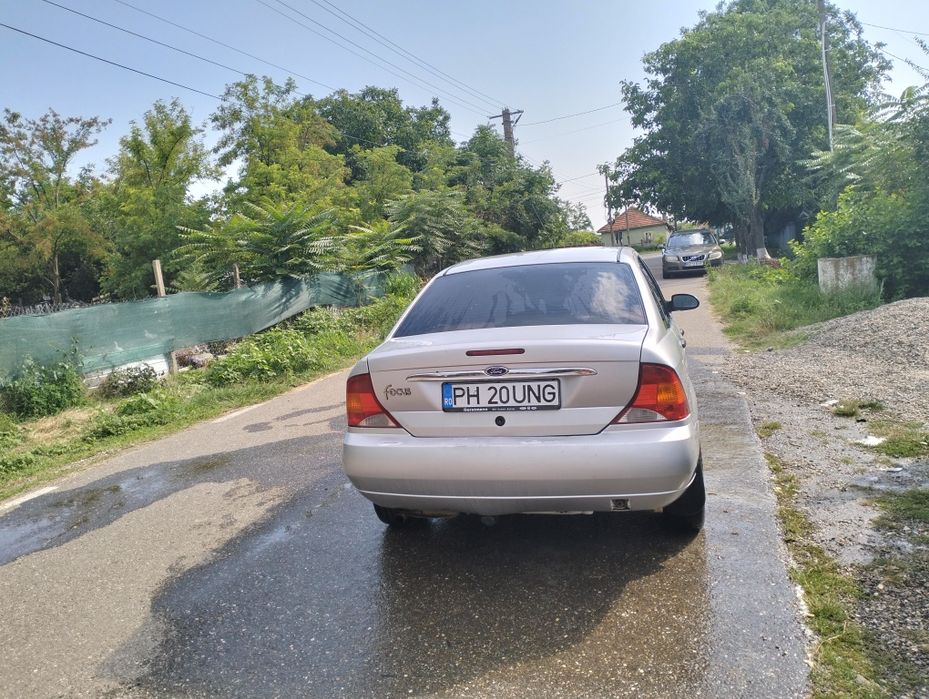 FORD Focus 2001 — imagine 3