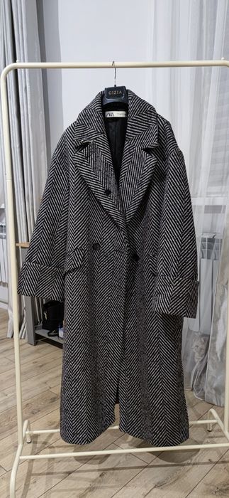 Пальто ZARA 46-48 размер
