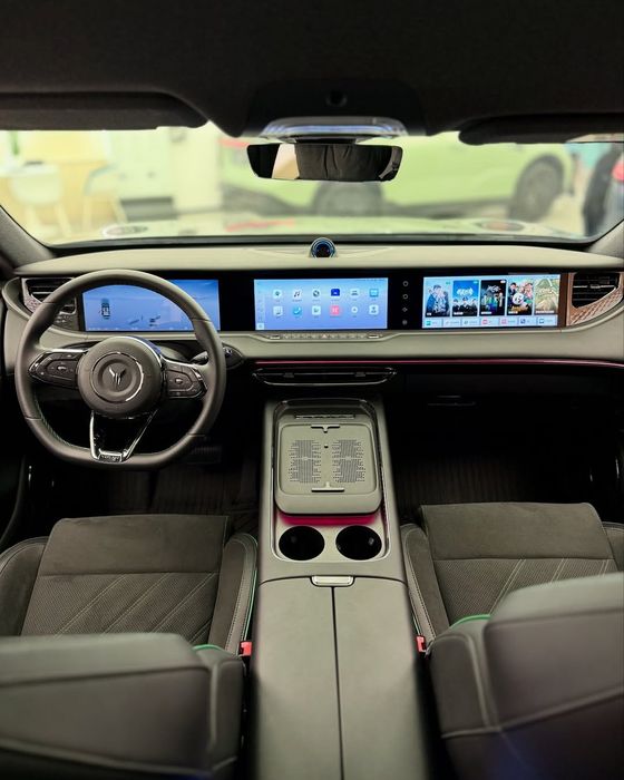 Voyah Free HYBRID 4WD 200km/318 km От 36,500/41,500 В наличии в Ташкен