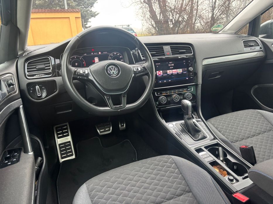 Golf 7 2019  2.0 Tdi 150 cp Euro 6 Faruri full led, panoramic