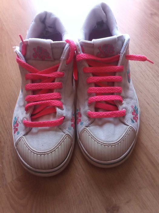 Маратонки Nike 37 номер