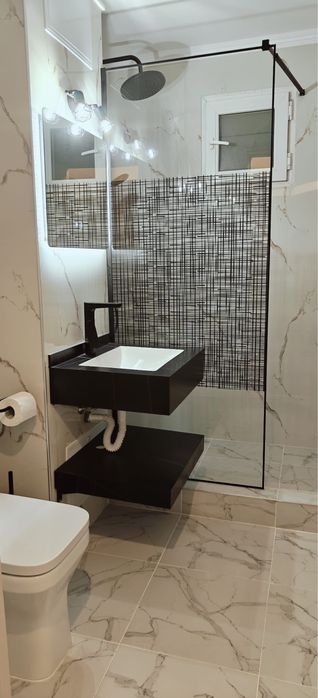 Inchiriez apartament 2 camere parter,( in spatele liceului Energetic), recent renovat , complet mobilat si utilat cu centrala si aer conditionat .