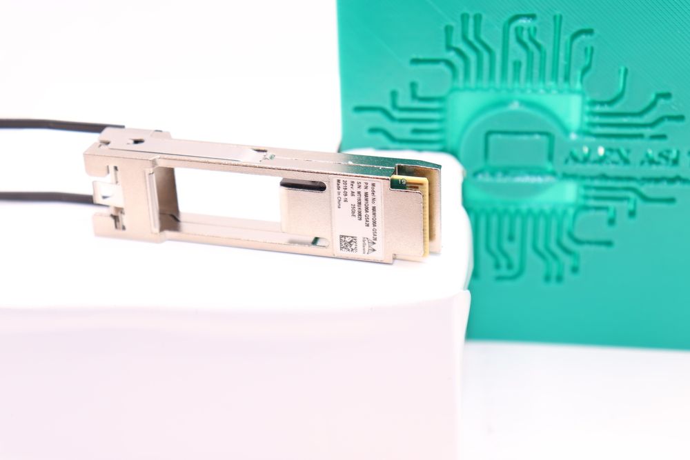 Adaptor Placa Retea Server Mellanox SFP+ to QSFP MAM1Q00A-QS