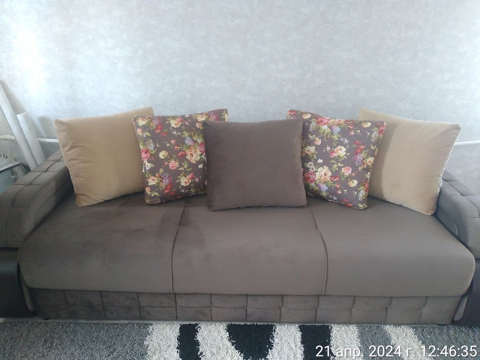 Продам диван в отличном состоянии