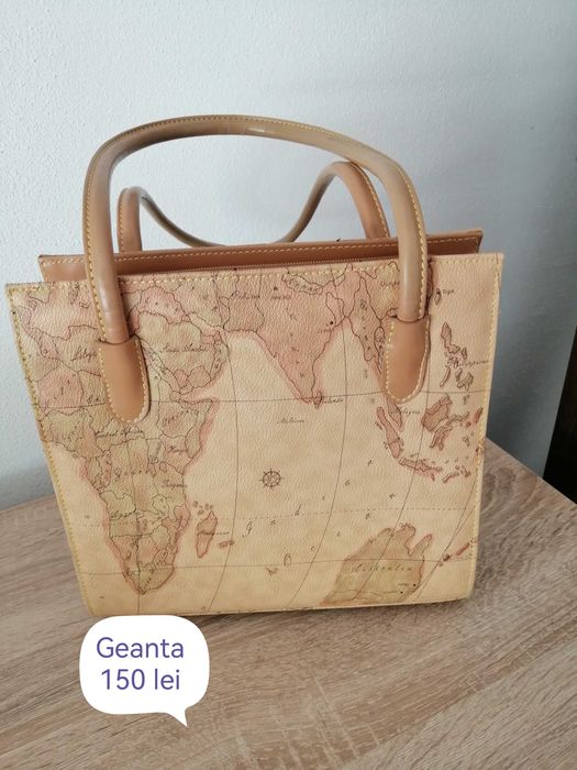 Vând pantofi si geanta.