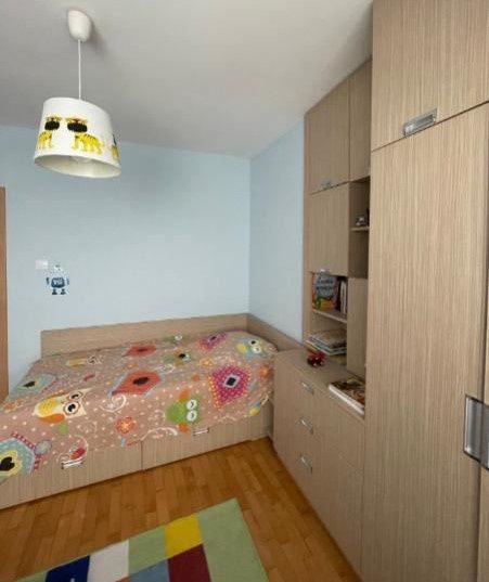 Дава се под наем Тристаен апартамент в София, Хиподрума - 105 кв.м за 612 € - Снимка #4