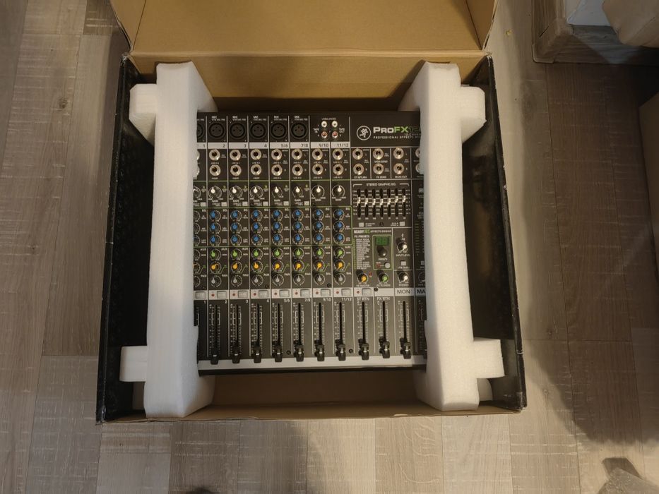 Mackie pro fx12v2 пулт