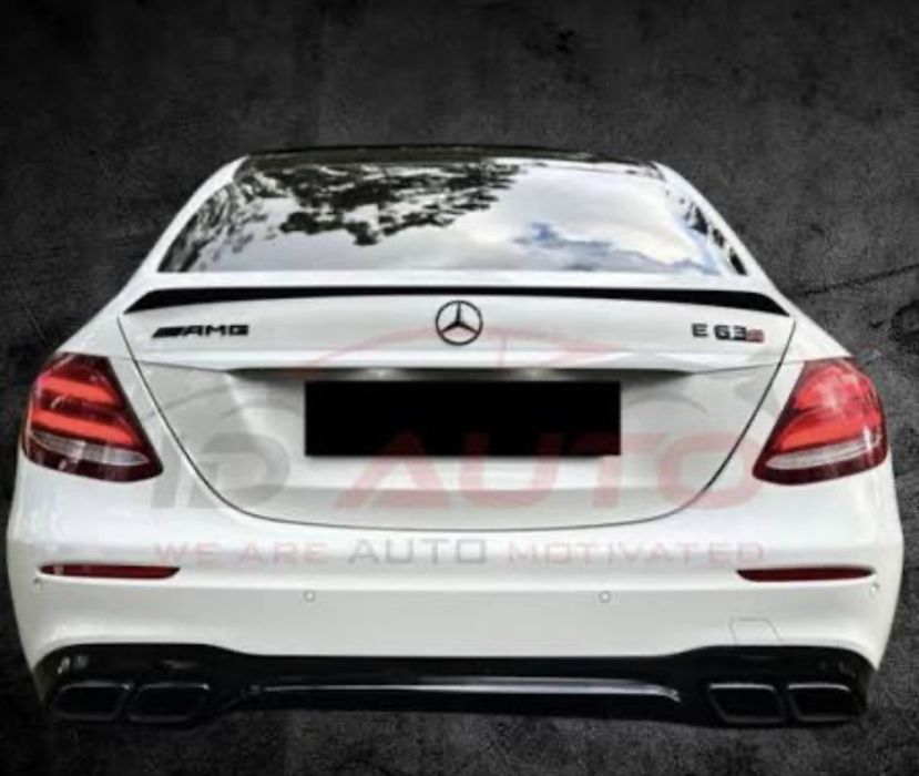 спойлер за Mercedes AMG E W213 лип  Мерцедес Е класа седан крило багажник черен гланц