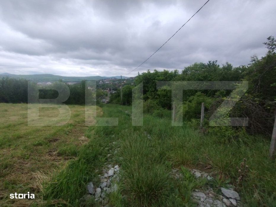 Teren intravilan de vanzare, 10 ari, utilitati, zona Valea Sigmirului