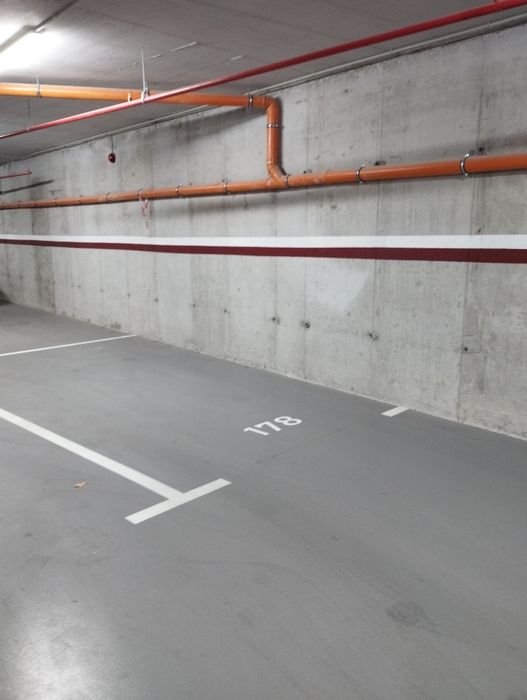 Подземно паркомясто в комплекс Платинум хоумс