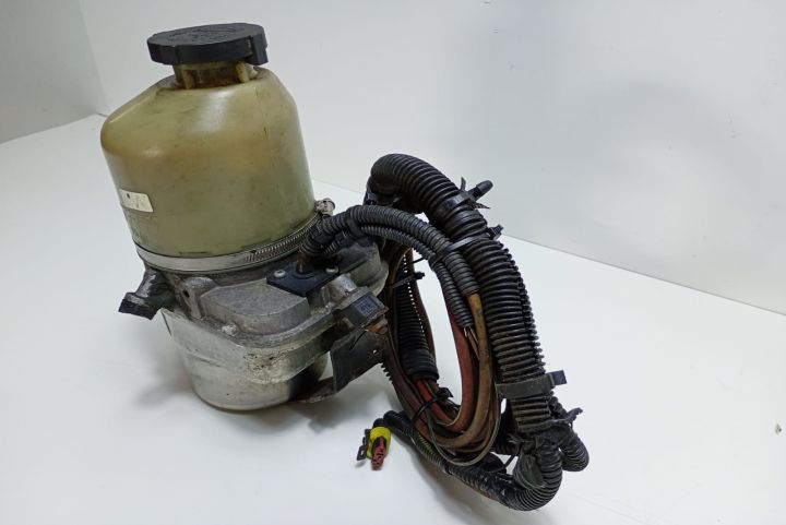 Pompa servo  electrica TRW Volkswagen VW Polo a 4-a generatie 9N seri