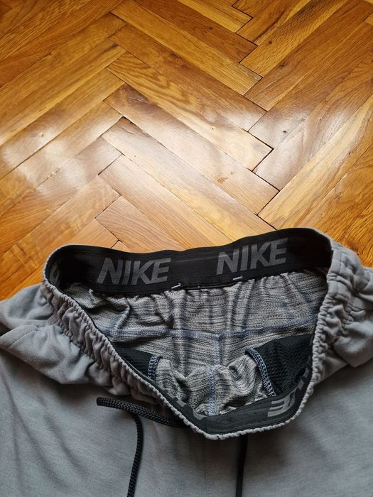 Страхотни мъжки къси панталони NIKE размер M