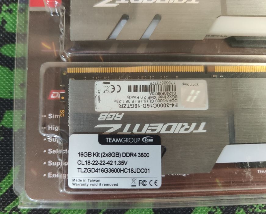 ОЗУ G.Skill RGB ddr4 8Gb 3000MHz комплект.
