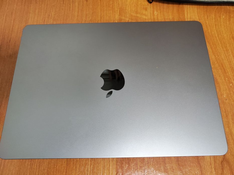Macbook M2 512 GB