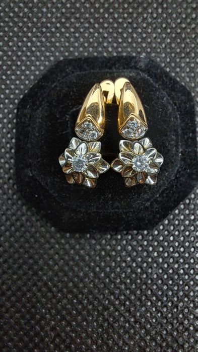 Серьги с фианитом Россия