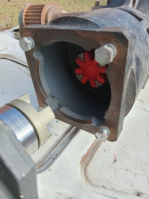 Servomotor brushless cu reductor