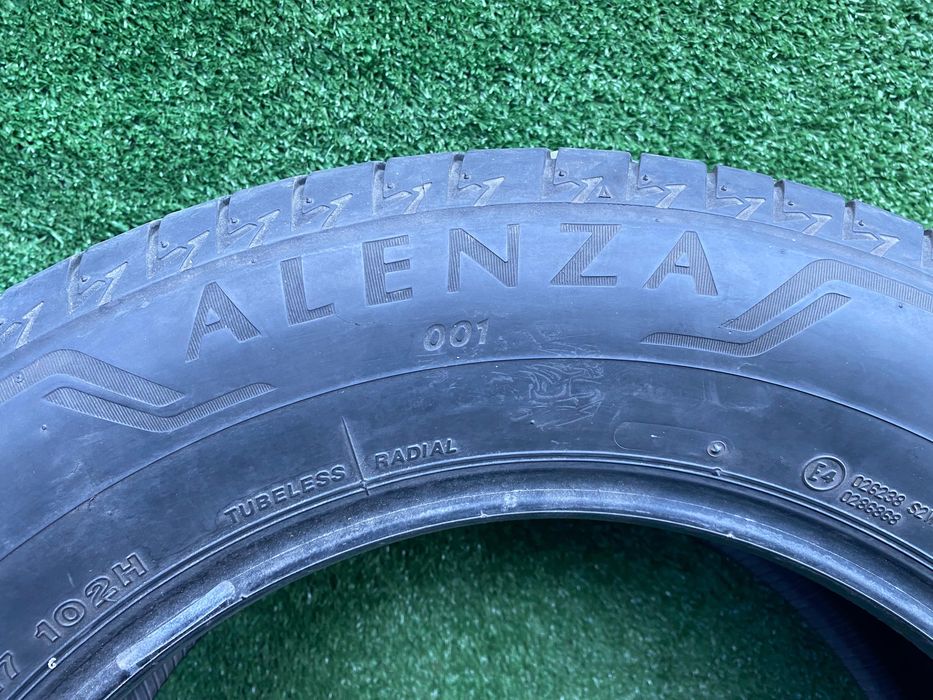 Set 4 anvelope vara Bridgestone Alenza 225 65 R17 102 H Dot 1420