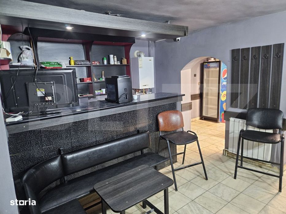 Spatiu comercial de vanzare, 89 mp, vitrina stradala, complet mobilat