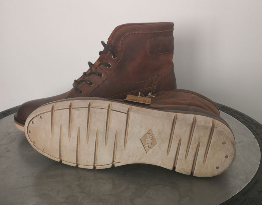 ghete palladium din piele