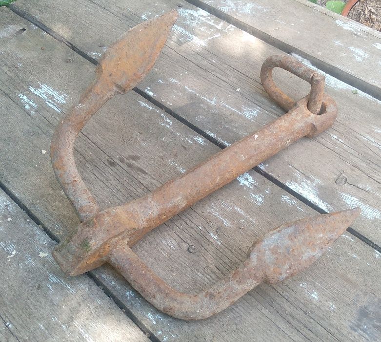 Продам старинный якорь, кованный