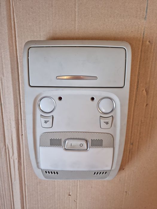 Plafoniera Audi A4 B8 A5