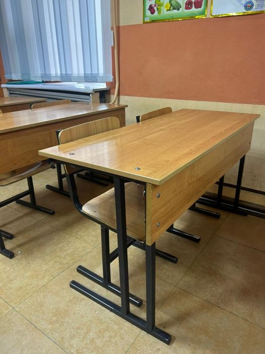 Продаются школьные парты