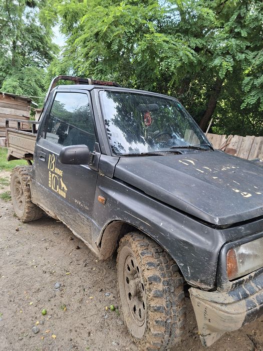 Vând Suzuki vitara 1.6 benzină