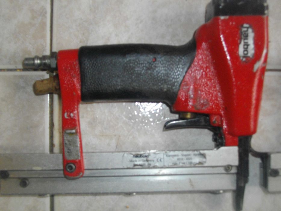 Пневматични Гайковерт Bosch/Kinzo/ Ножица Рязане Ламарина/ Такер Скоби