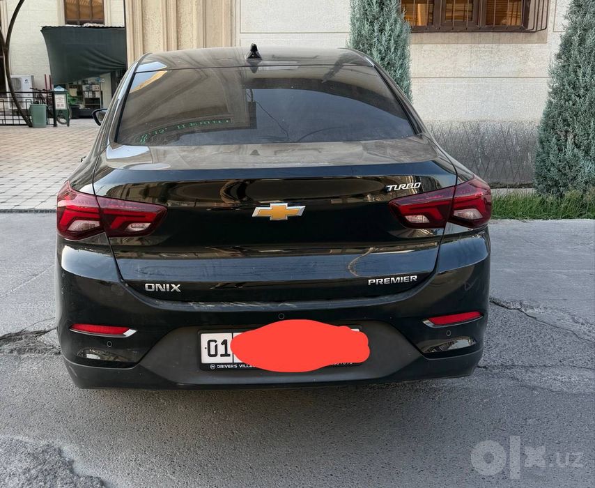 Onix премиум қора сотилади