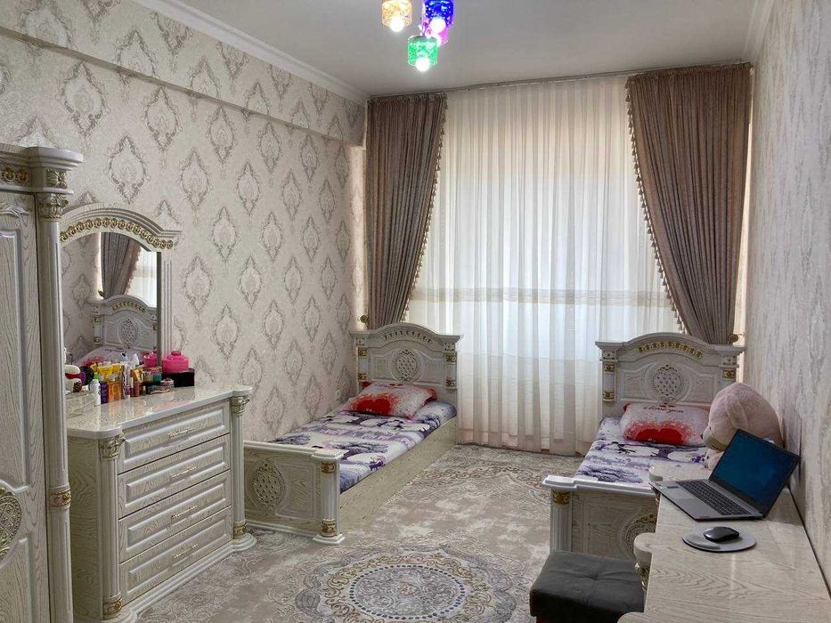 Срочно Продаётся 3- ком квартира в Яшнабатском: ор : Дустлик метро