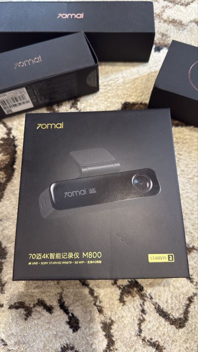 Продам  видеорегистратор 70mai M800